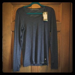 Women’s M UA reversible athletic shirt